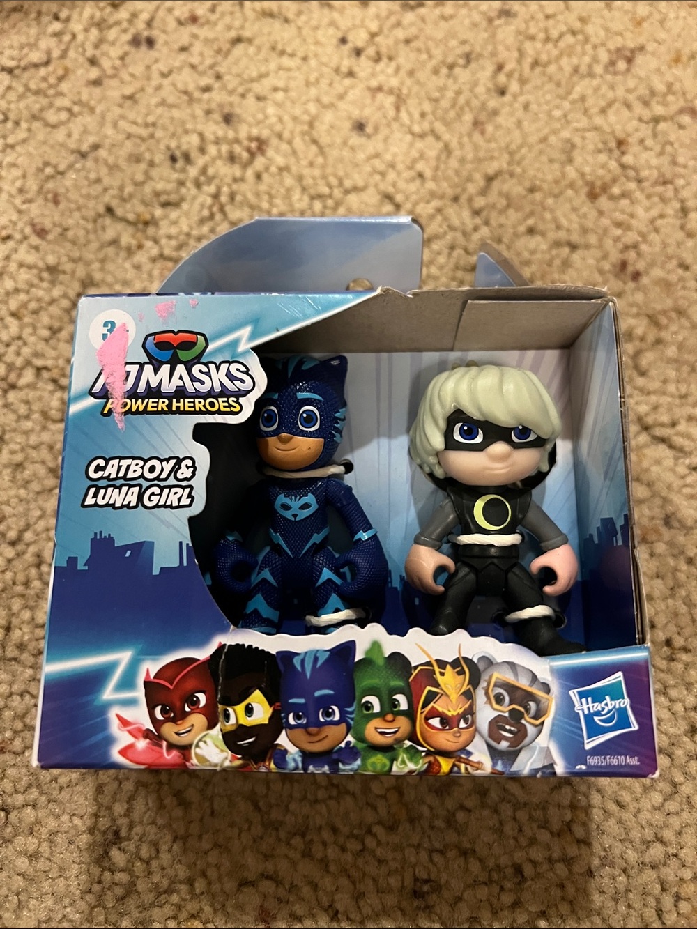Hasbro PJ Masks Catboy & Luna Girl Figures (New in box, box has rip)